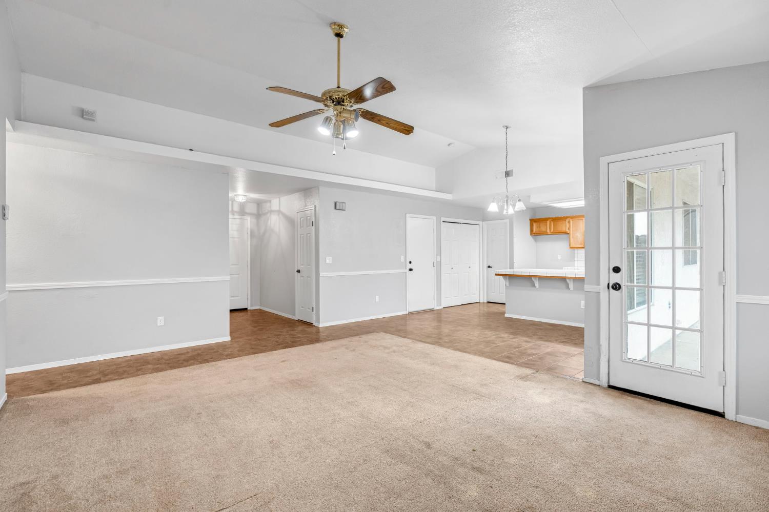 2273 N Mitre Ave, Fresno, CA 93722