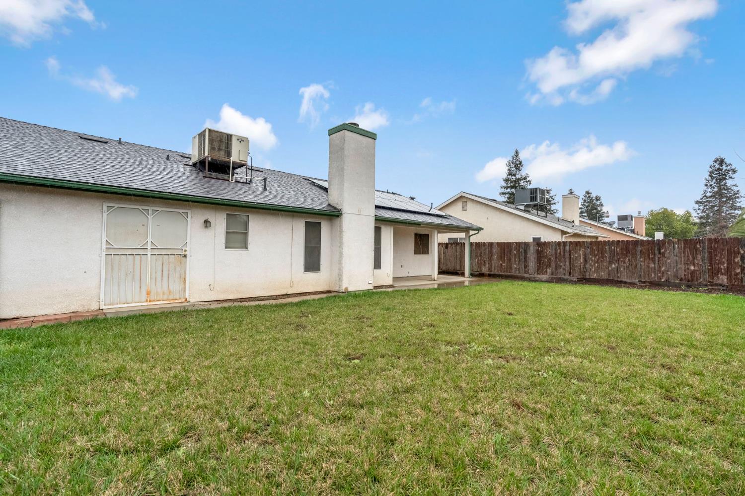 2273 N Mitre Ave, Fresno, CA 93722