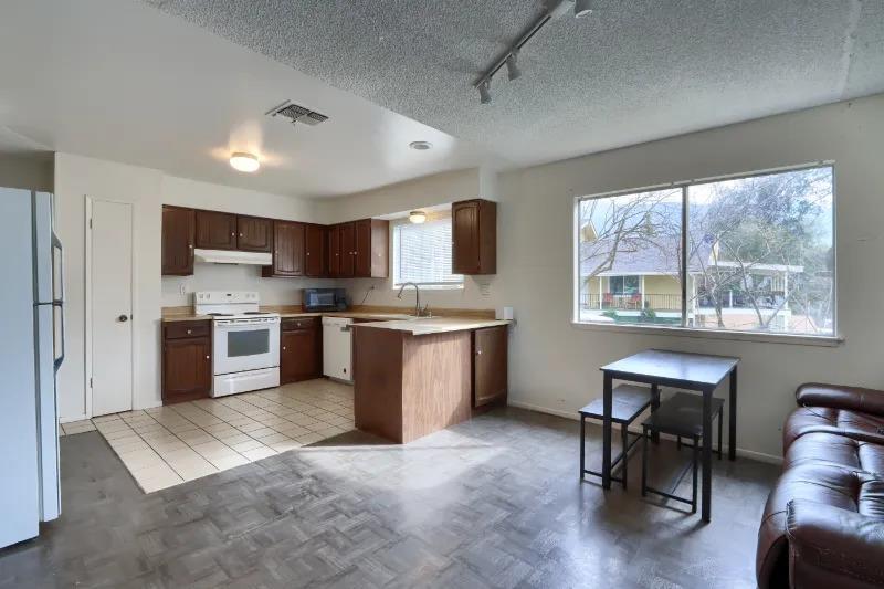 40632 Goldside Dr, Oakhurst, CA 93644