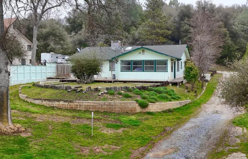 40632 Goldside Dr, Oakhurst, CA 93644