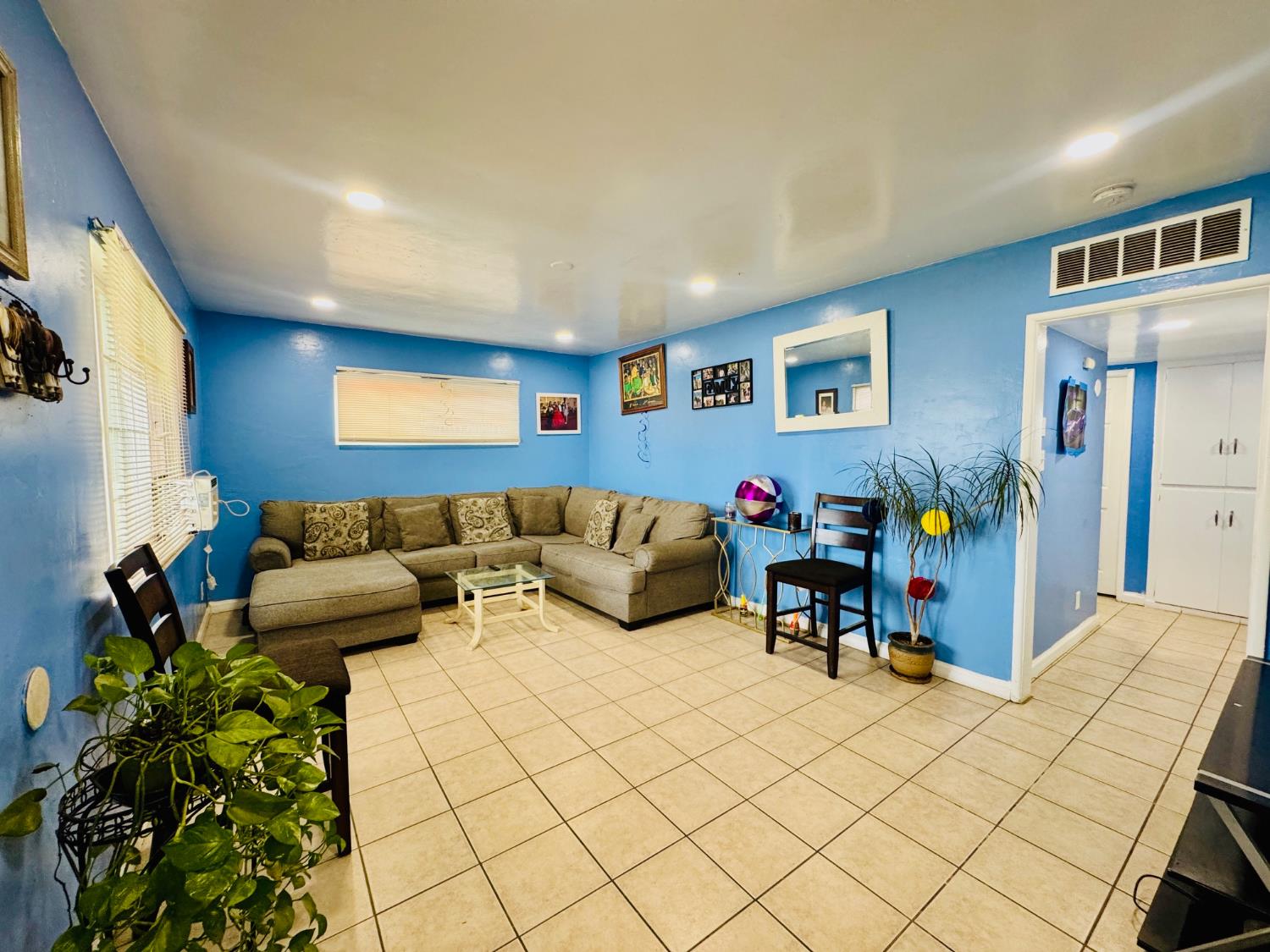 601 Mount Vernon, Bakersfield, CA 93307