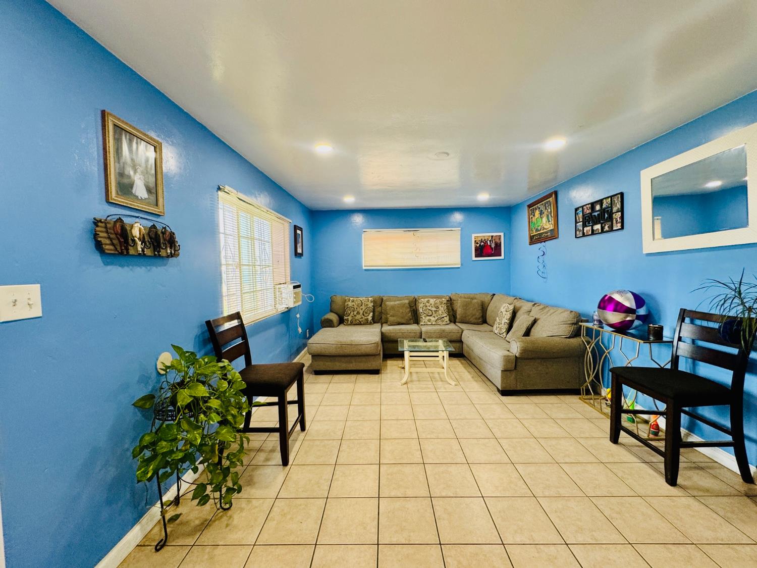 601 Mount Vernon, Bakersfield, CA 93307