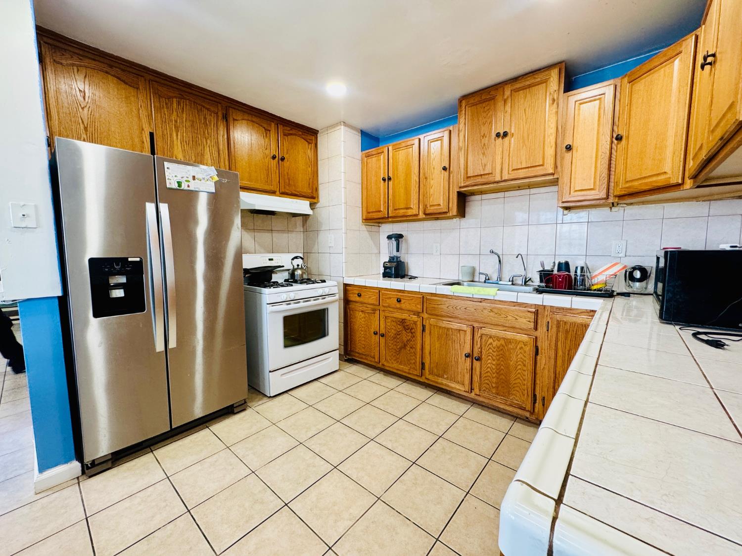 601 Mount Vernon, Bakersfield, CA 93307