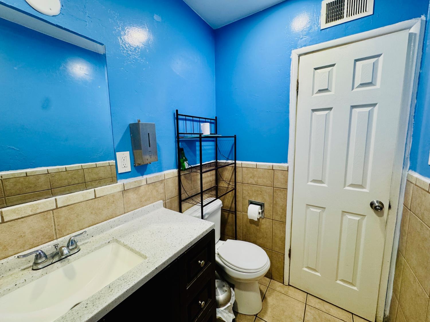 601 Mount Vernon, Bakersfield, CA 93307