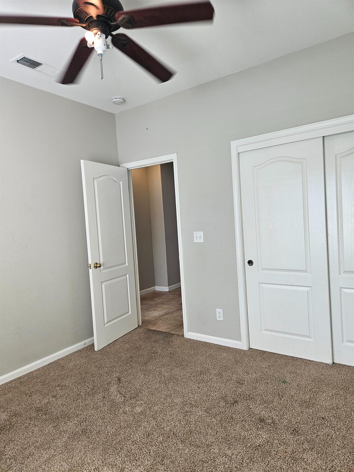 2960 E Christopher Dr, Fresno, CA 93720