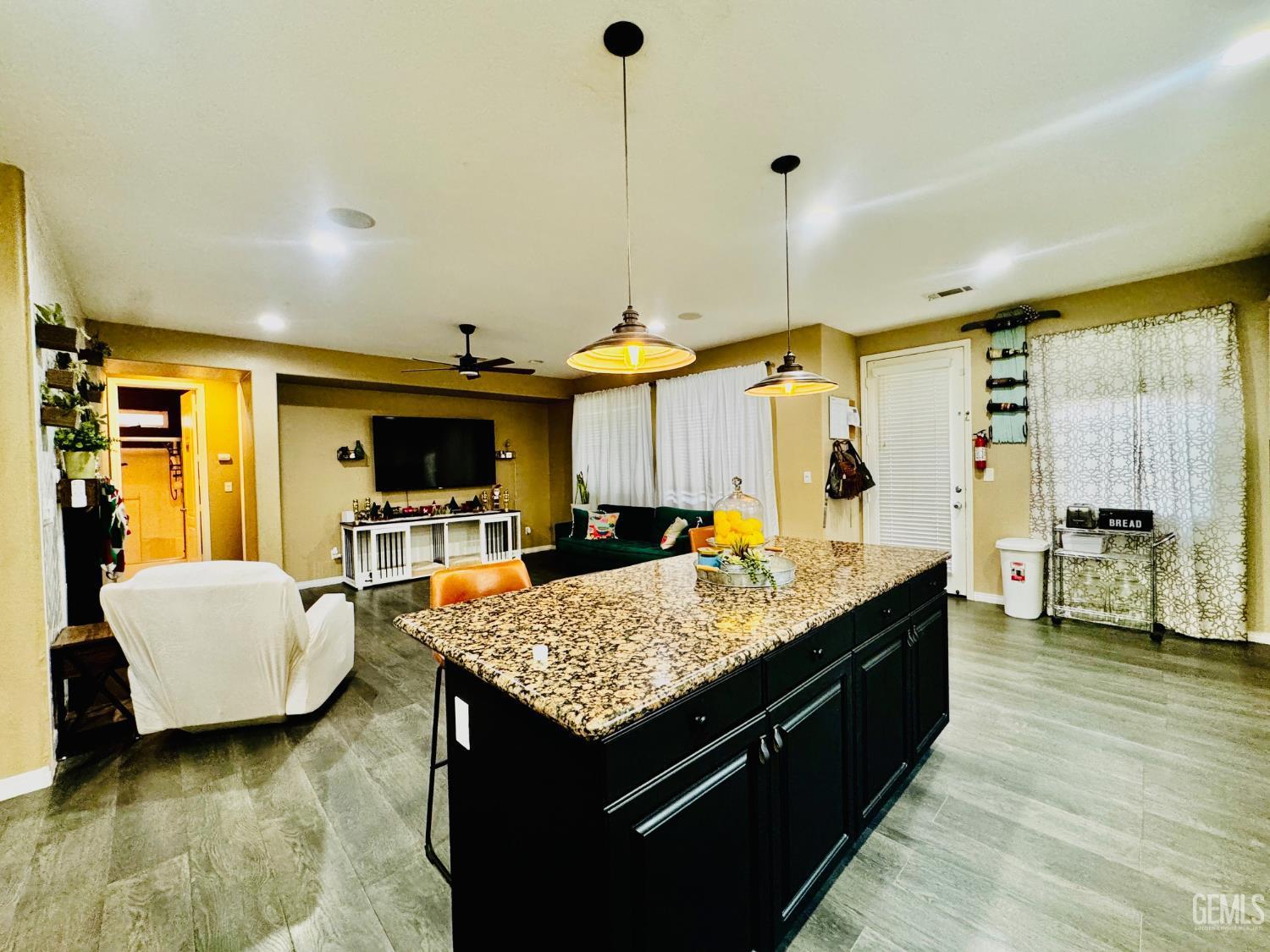 11206 Baltra Way, Bakersfield, CA 93306