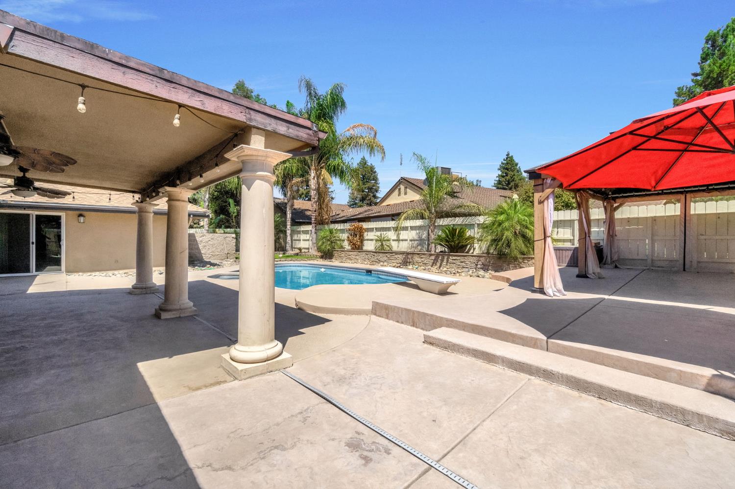 493 Timmy Ave, Clovis, CA 93612