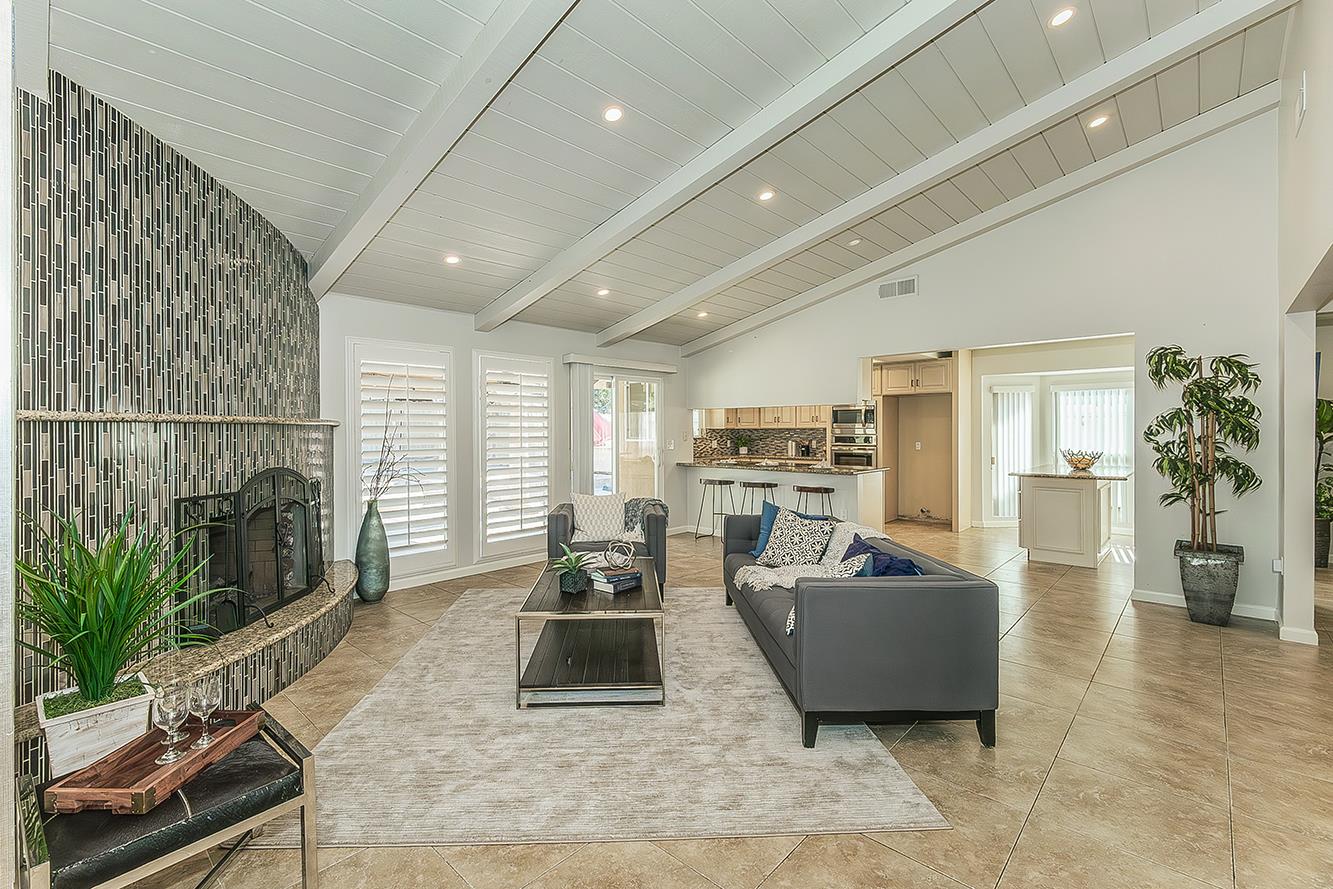 493 Timmy Ave, Clovis, CA 93612