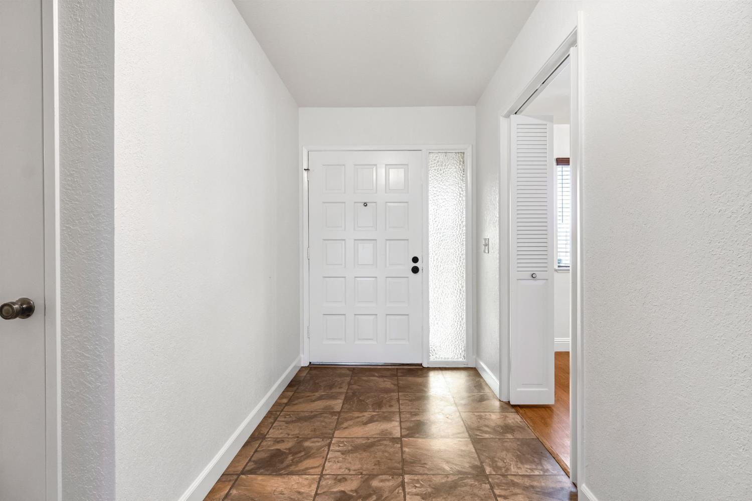 2203 N Cornelia Ave, Fresno, CA 93722