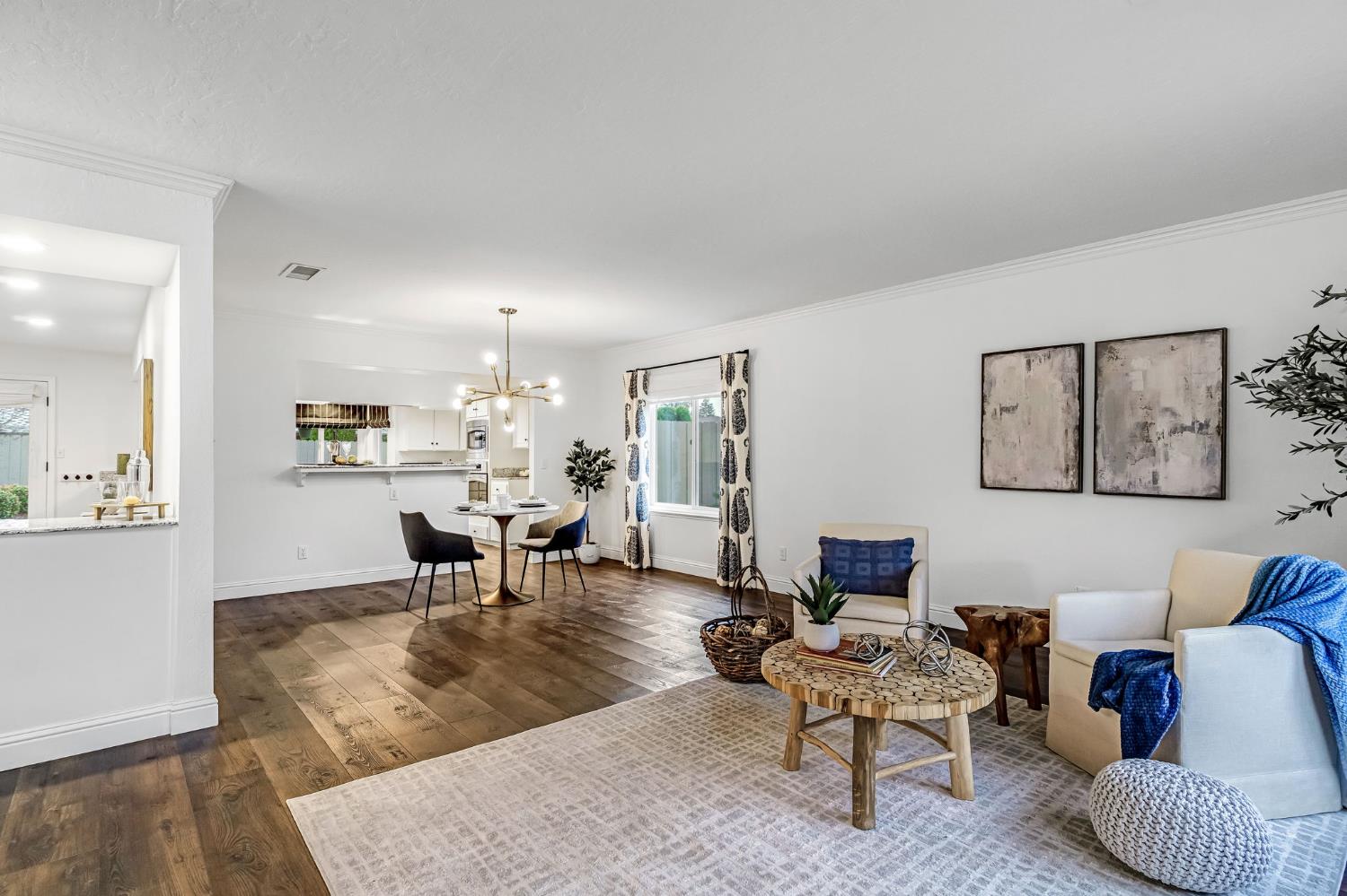 509 E Everglade Ave, Fresno, CA 93720