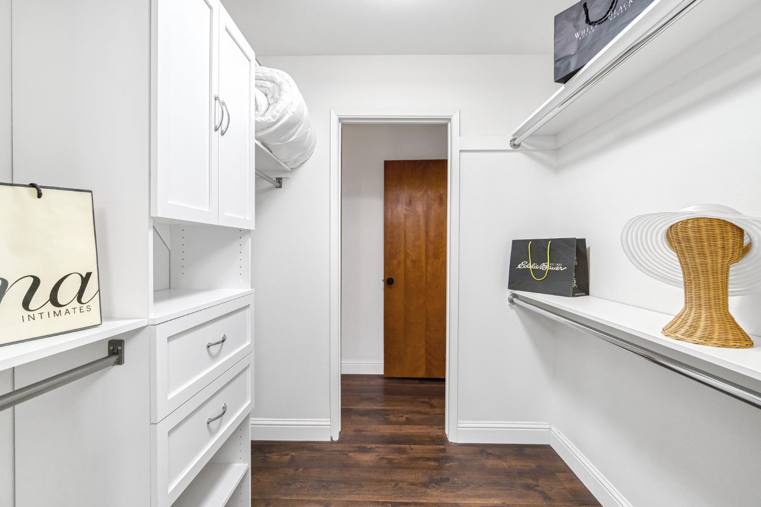 509 E Everglade Ave, Fresno, CA 93720