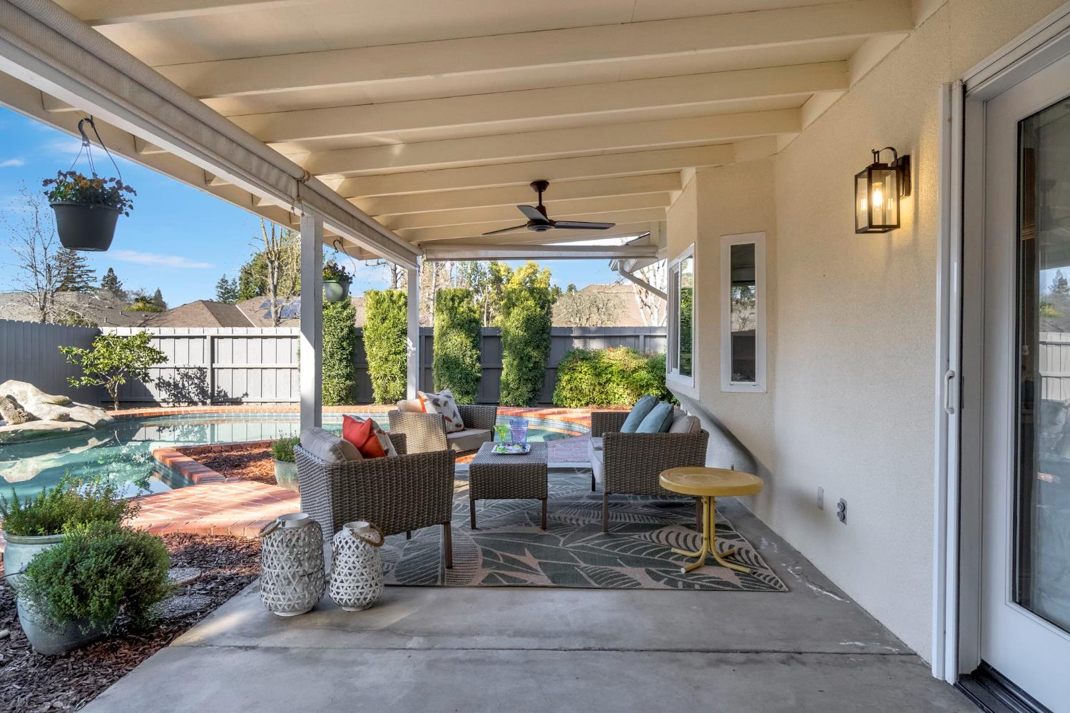 509 E Everglade Ave, Fresno, CA 93720