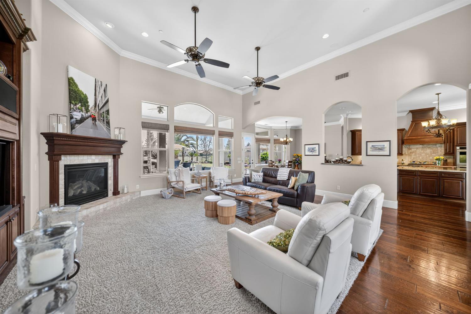 1783 E Clubhouse Dr, Fresno, CA 93730