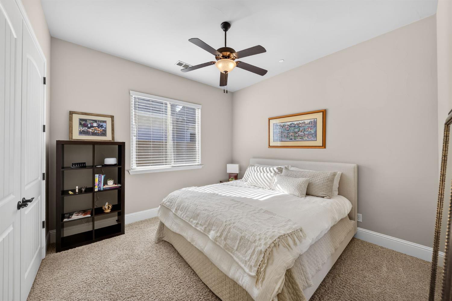 1783 E Clubhouse Dr, Fresno, CA 93730