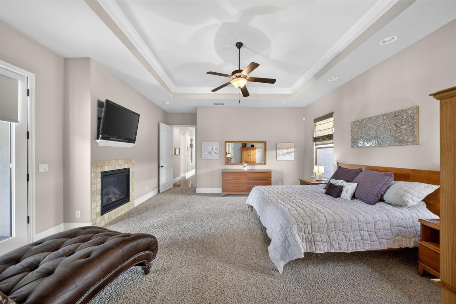 1783 E Clubhouse Dr, Fresno, CA 93730