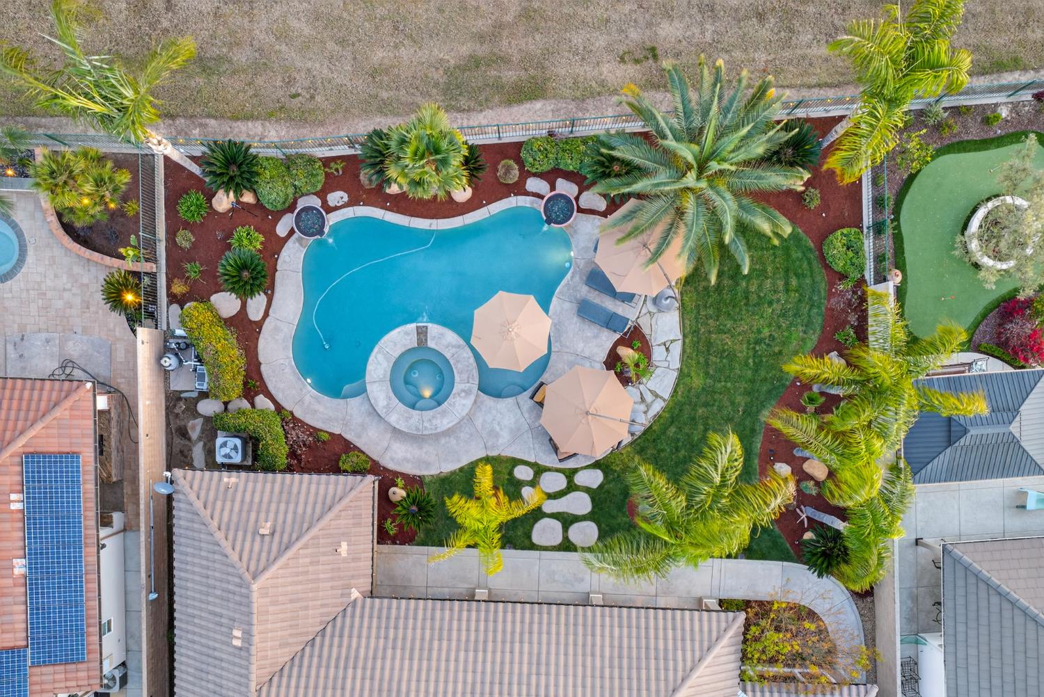 1783 E Clubhouse Dr, Fresno, CA 93730