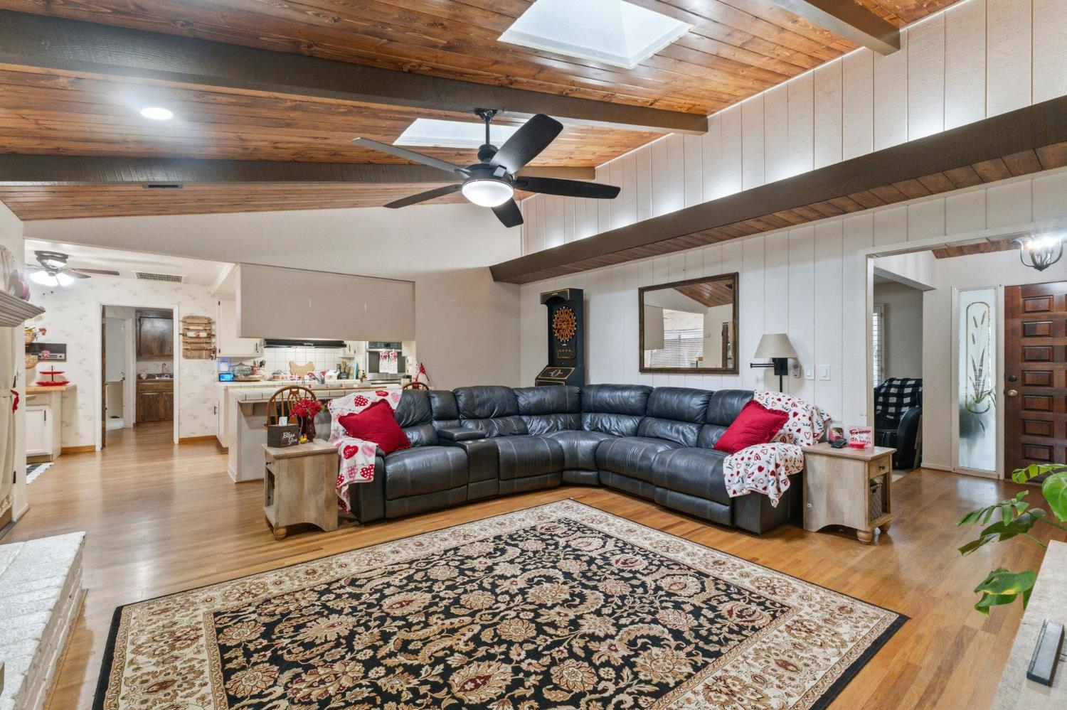 6479 N Blosser Ave, Fresno, CA 93711