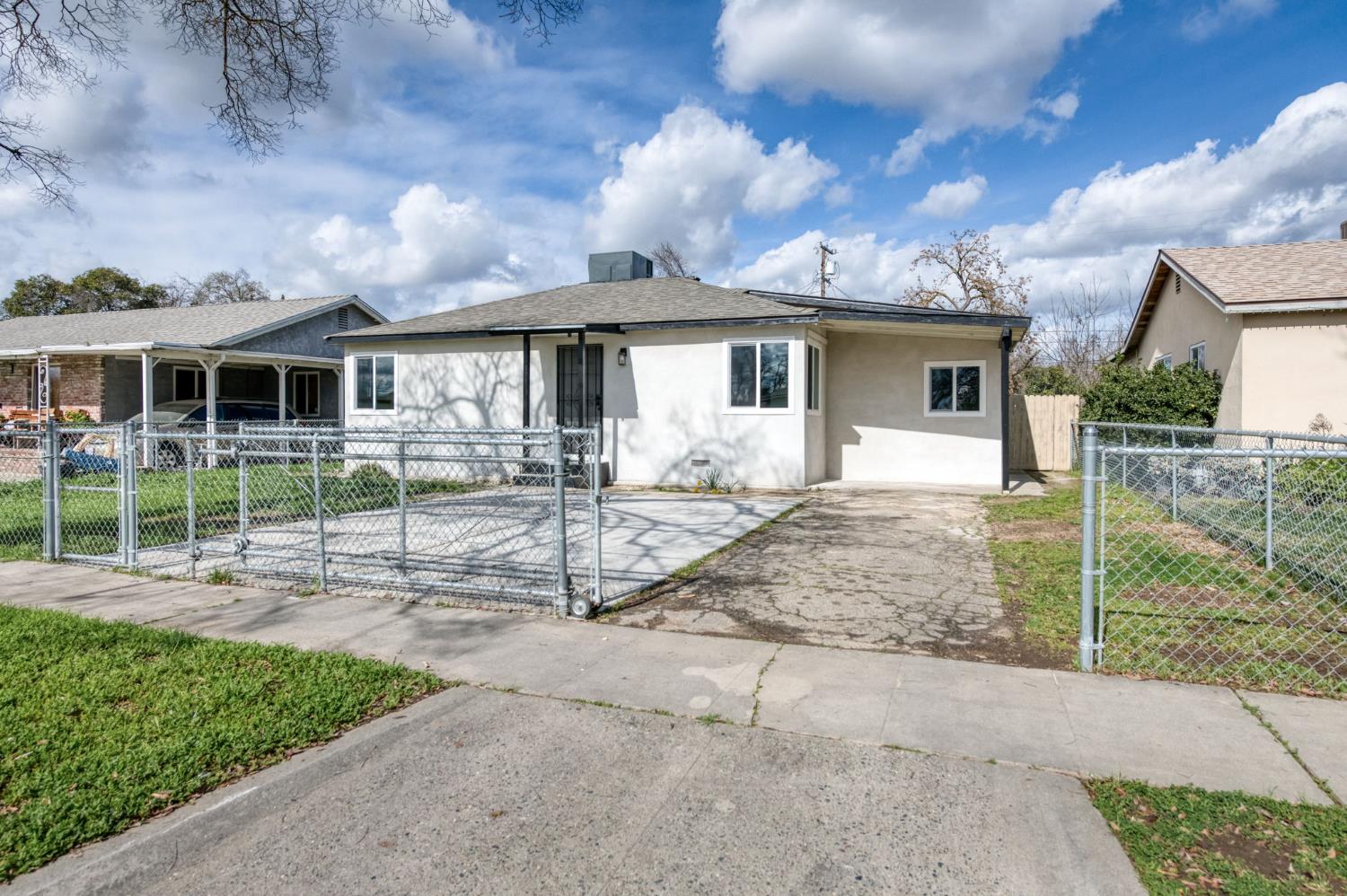 937 E Calwa Ave, Fresno, CA 93706