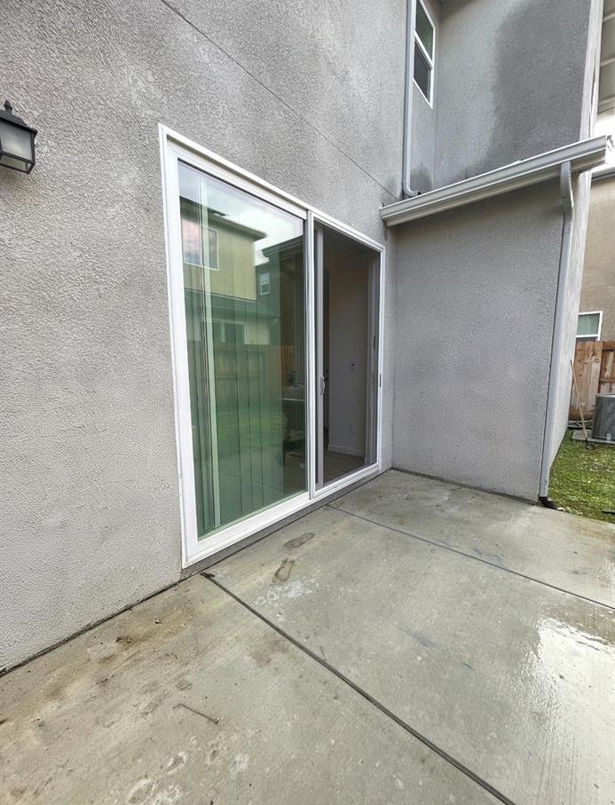 6302 E Moscato Dr, Fresno, CA 93727