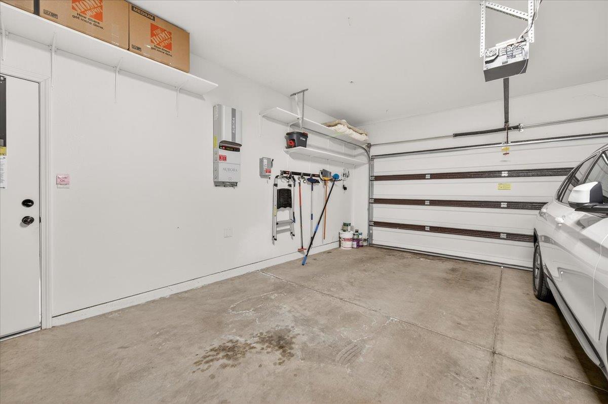 11370 N Via Napoli Dr, Fresno, CA 93730