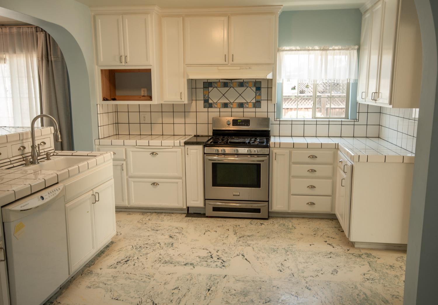 22750 White Ave, Strathmore, CA 93267