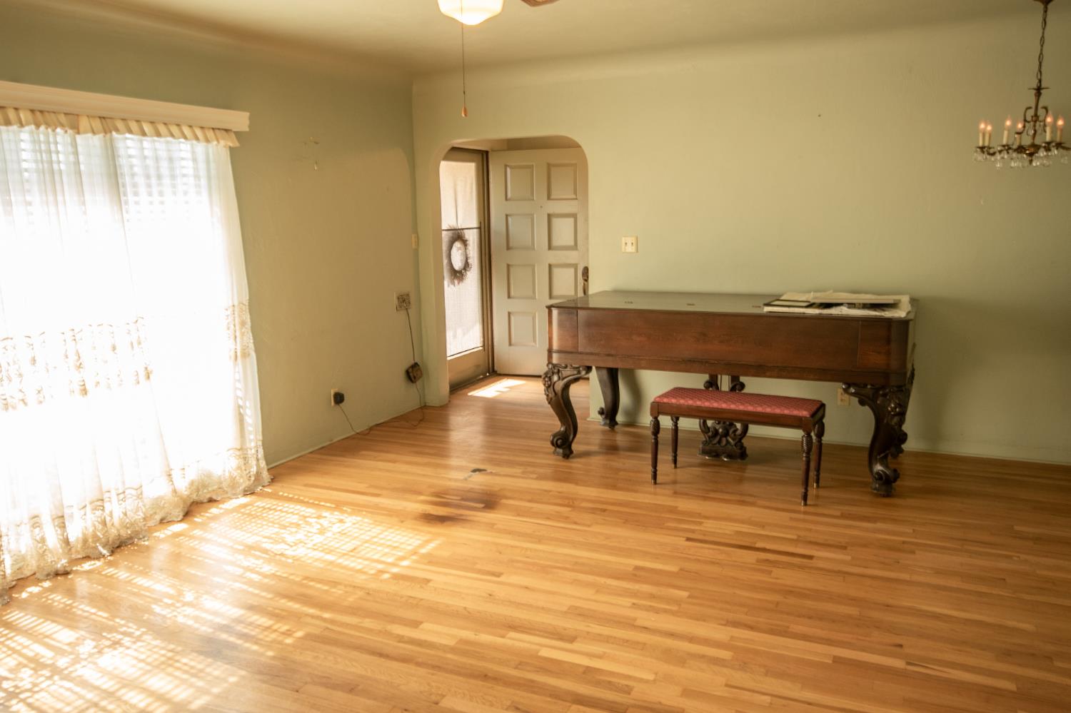 22750 White Ave, Strathmore, CA 93267