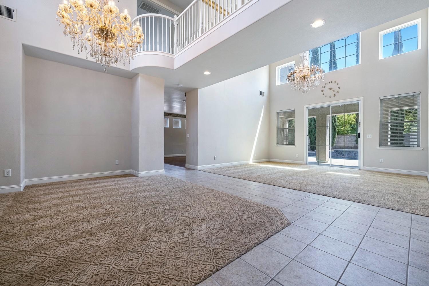 8420 N Ann Ave, Fresno, CA 93720