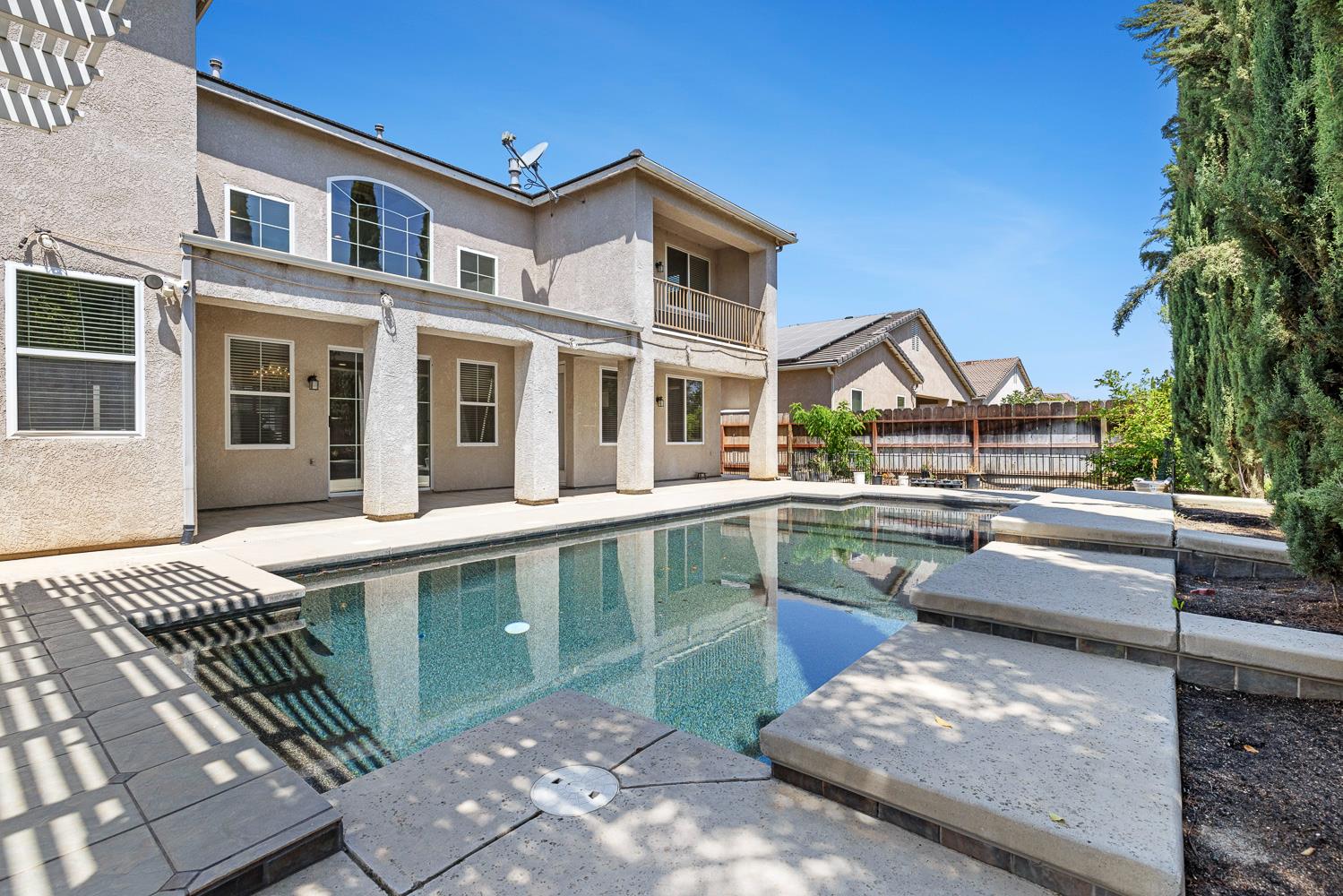 8420 N Ann Ave, Fresno, CA 93720