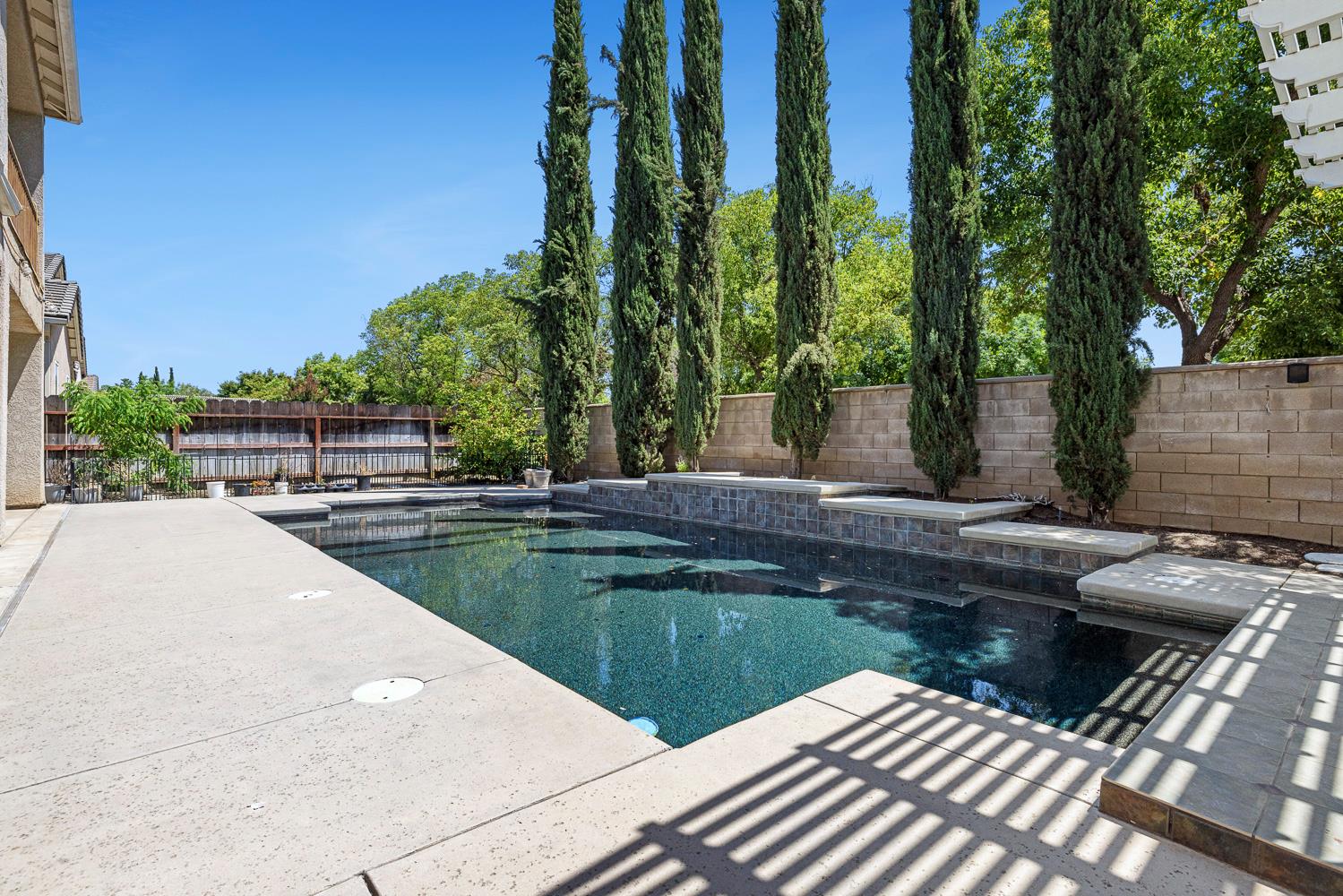 8420 N Ann Ave, Fresno, CA 93720