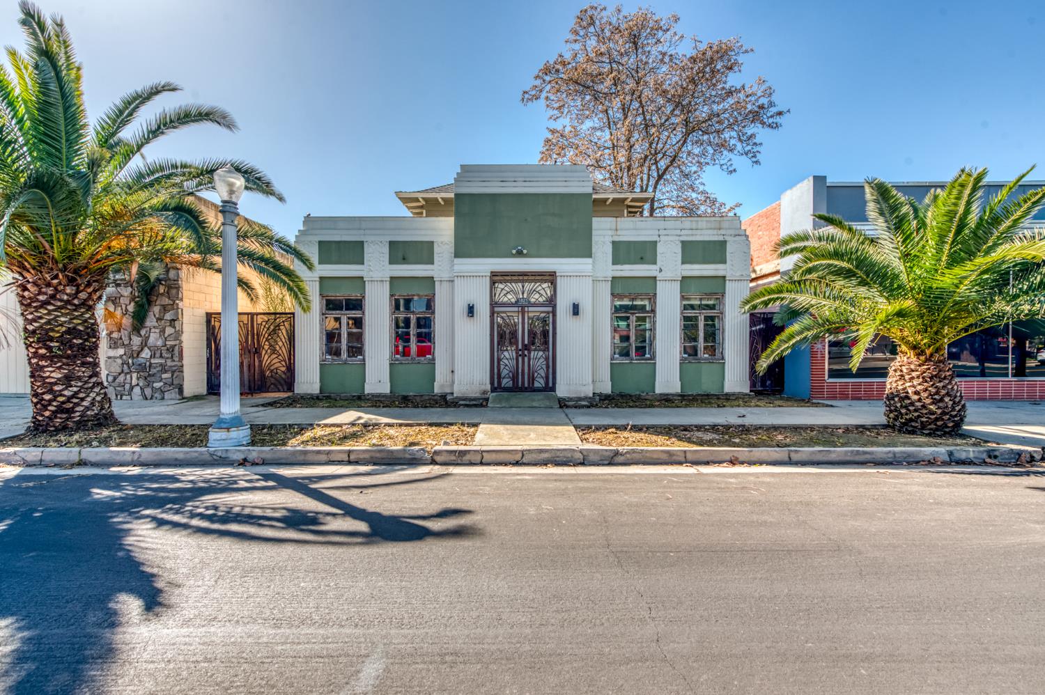 1821 Van Ness Ave, Fresno, CA 93721