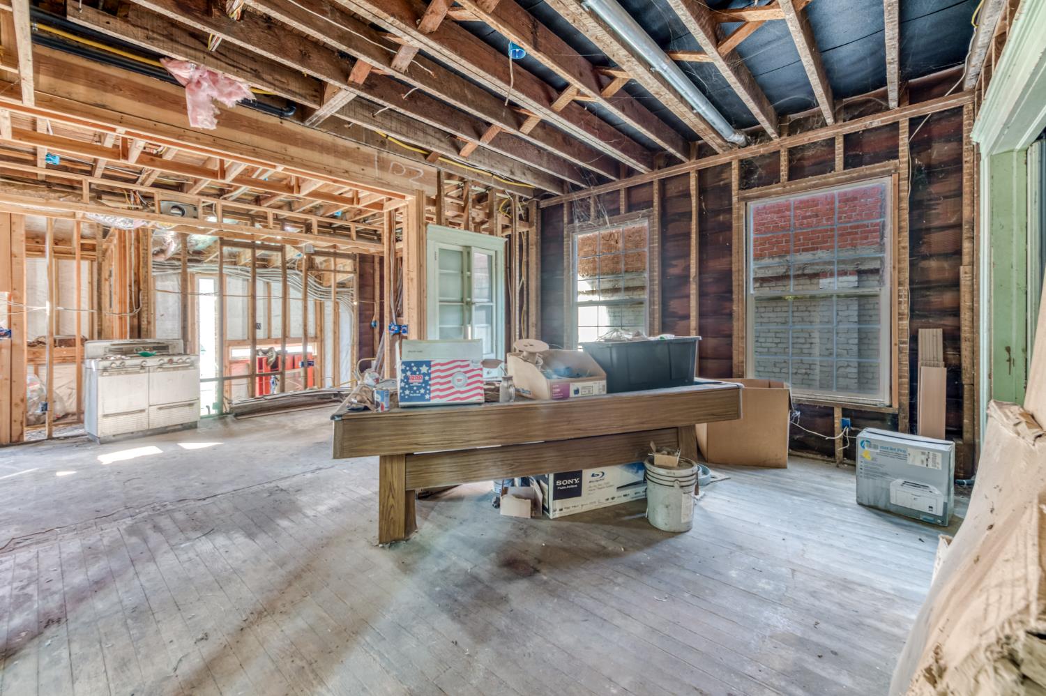 1821 Van Ness Ave, Fresno, CA 93721