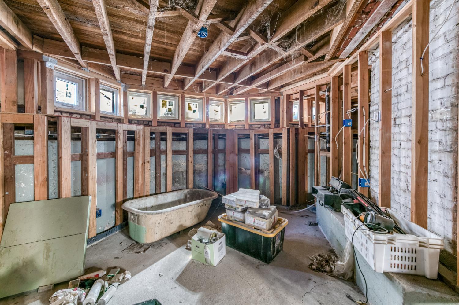 1821 Van Ness Ave, Fresno, CA 93721