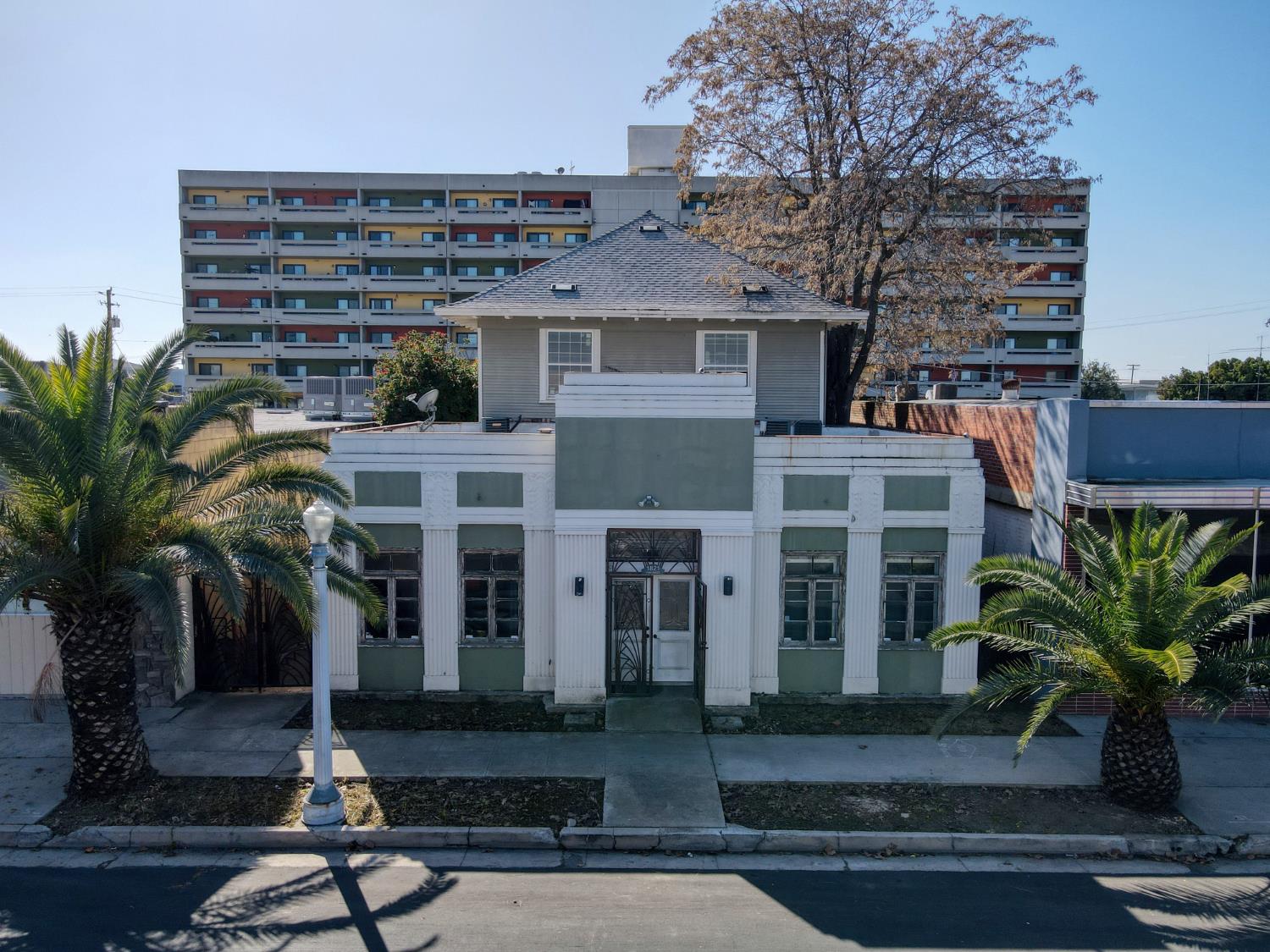 1821 Van Ness Ave, Fresno, CA 93721