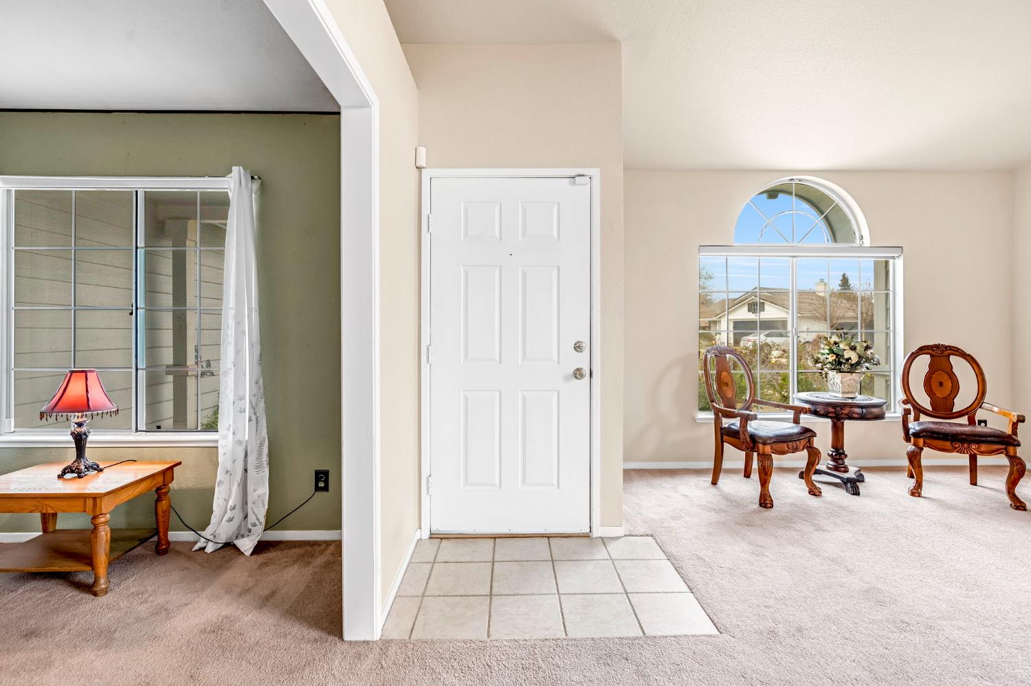 2746 Beverly Ave, Clovis, CA 93611