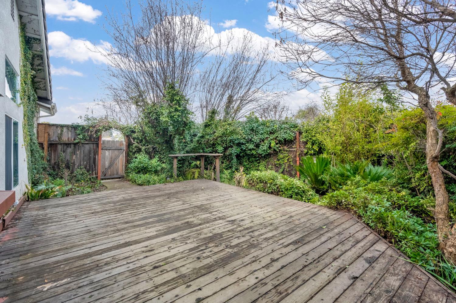 2746 Beverly Ave, Clovis, CA 93611