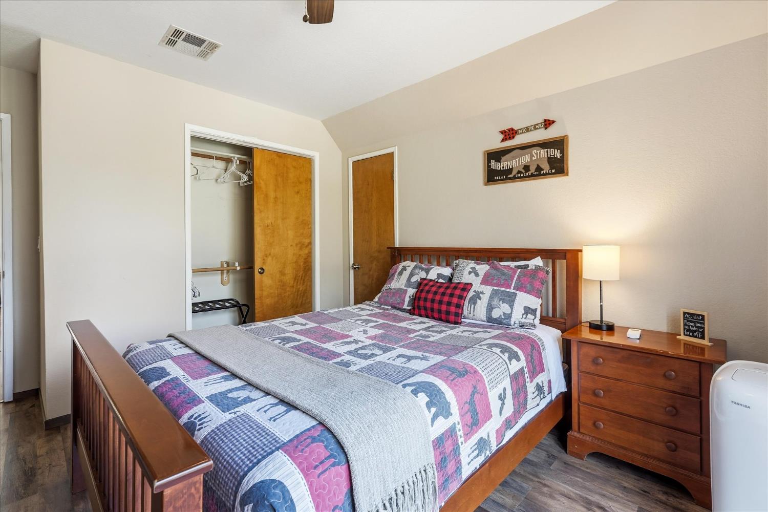 43149 W Sugar Pine Dr, Oakhurst, CA 93644