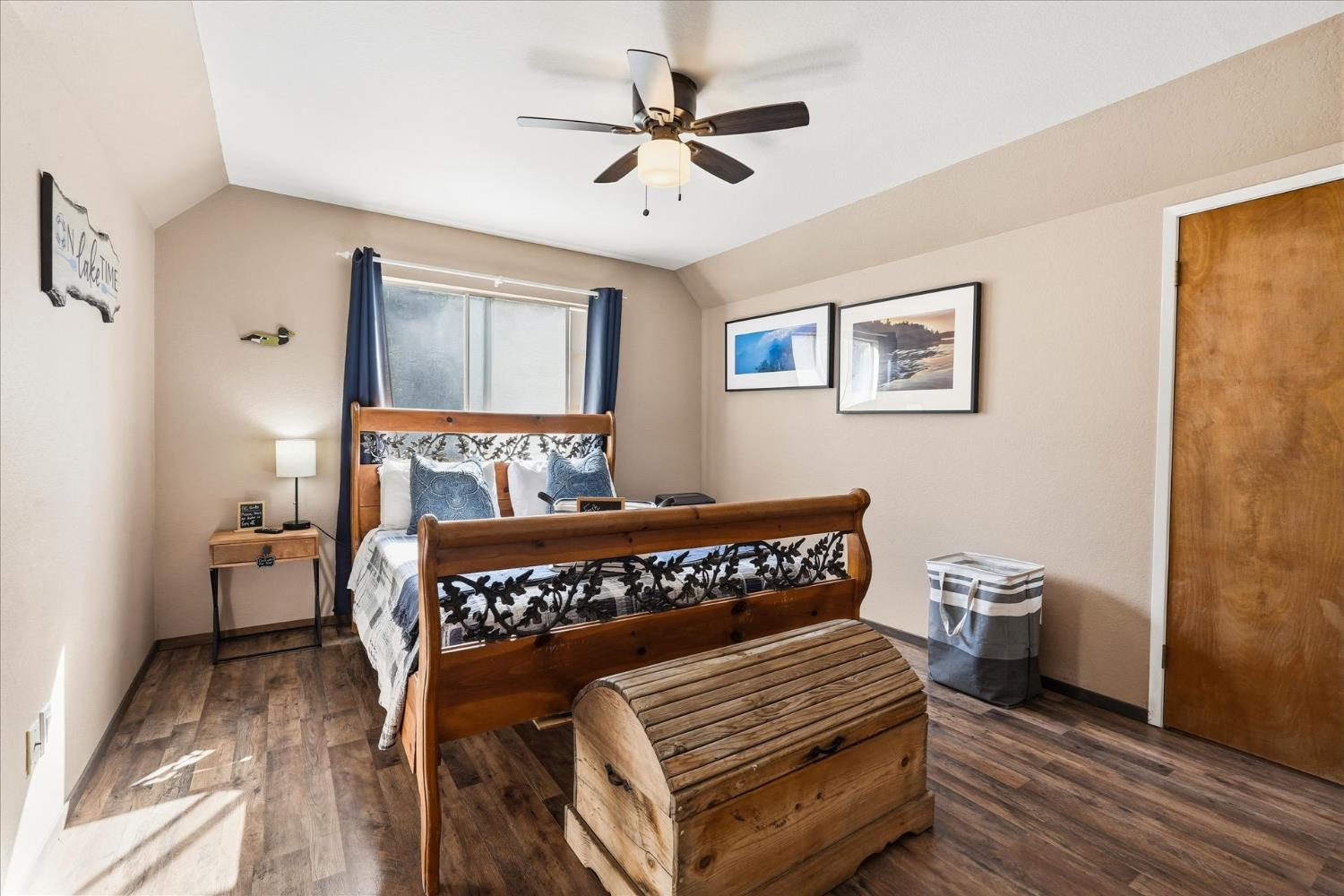 43149 W Sugar Pine Dr, Oakhurst, CA 93644