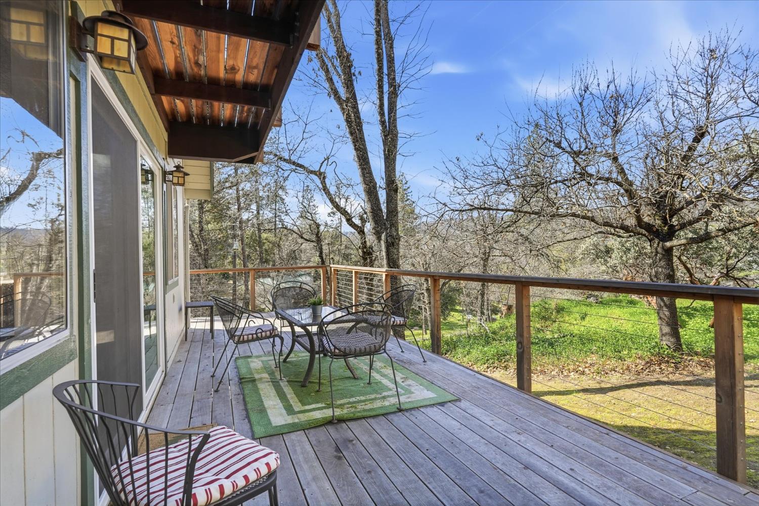 43149 W Sugar Pine Dr, Oakhurst, CA 93644