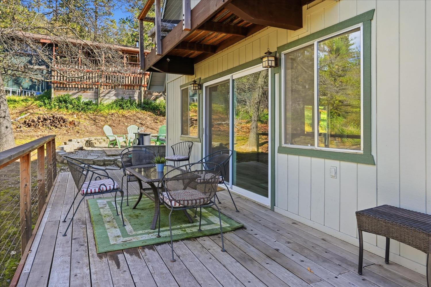 43149 W Sugar Pine Dr, Oakhurst, CA 93644