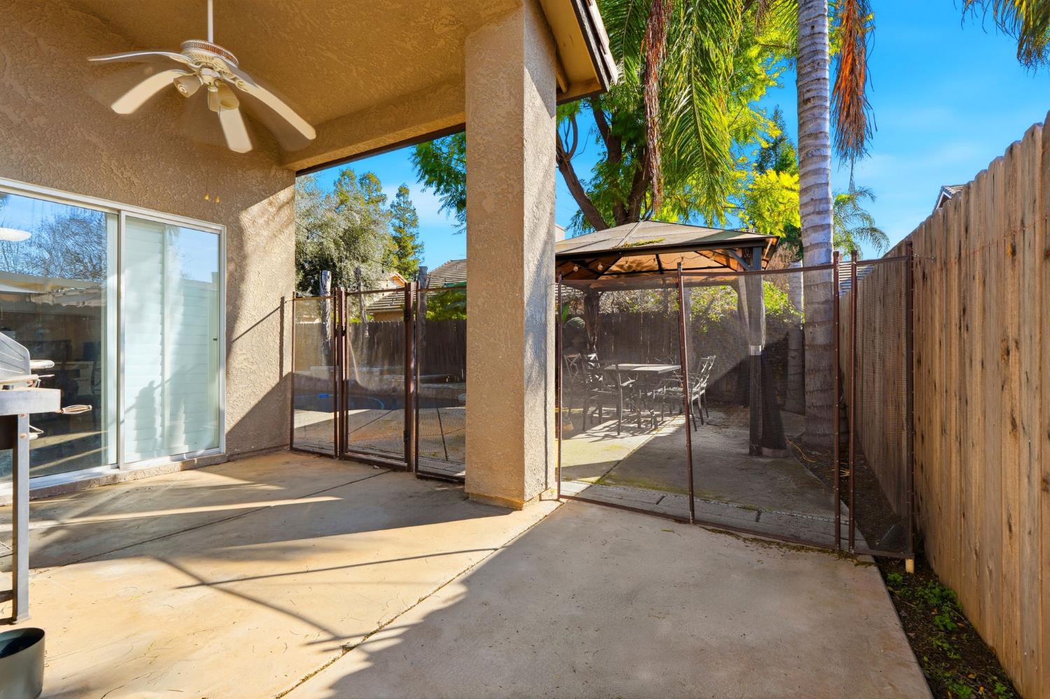 2857 E Ryan Ln, Fresno, CA 93720