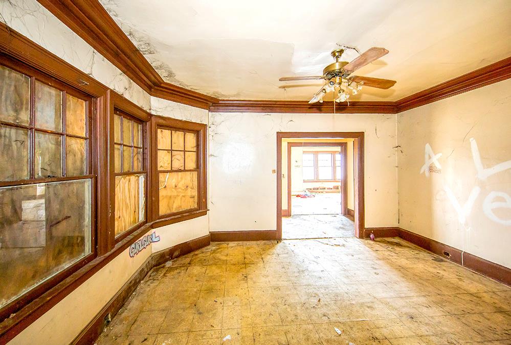 446 N Clark St, Fresno, CA 93701