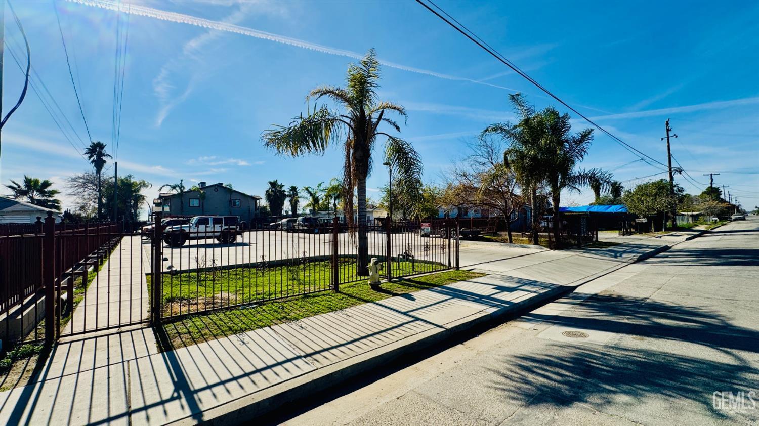 3017 Potomac Ave, Bakersfield, CA 93307