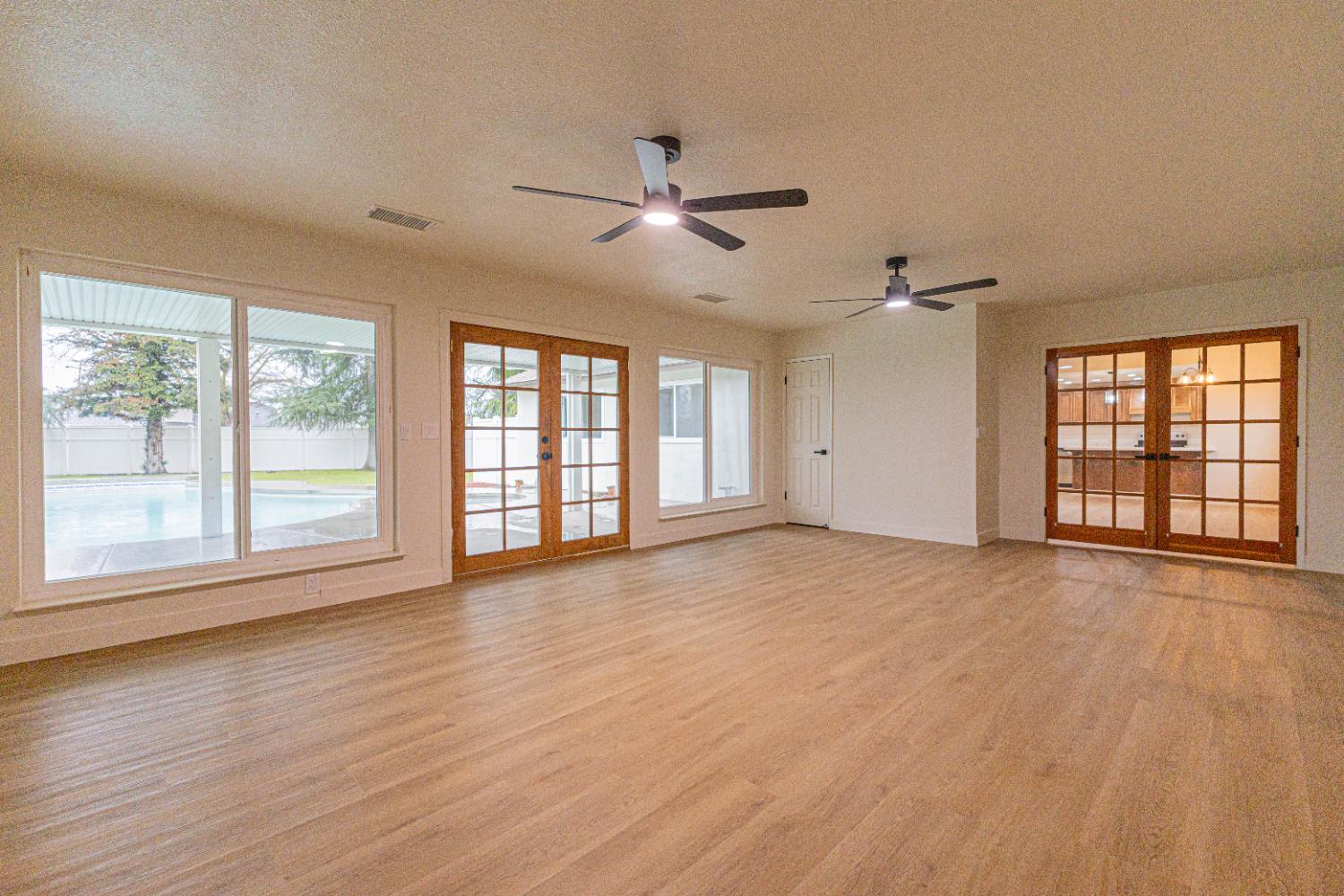 715 Rosehill Dr, Chowchilla, CA 93610