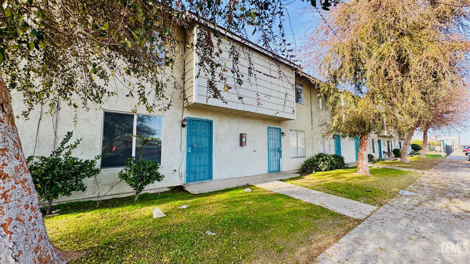 2909 S Chester, Bakersfield, CA 93304