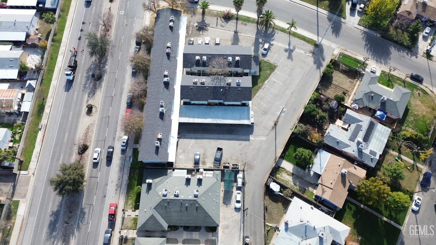 2909 S Chester, Bakersfield, CA 93304