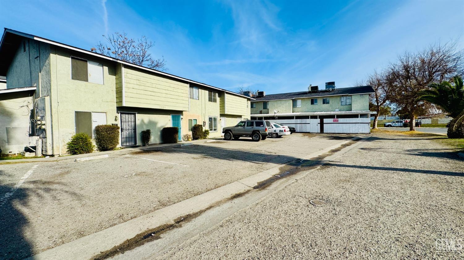 2909 S Chester, Bakersfield, CA 93304