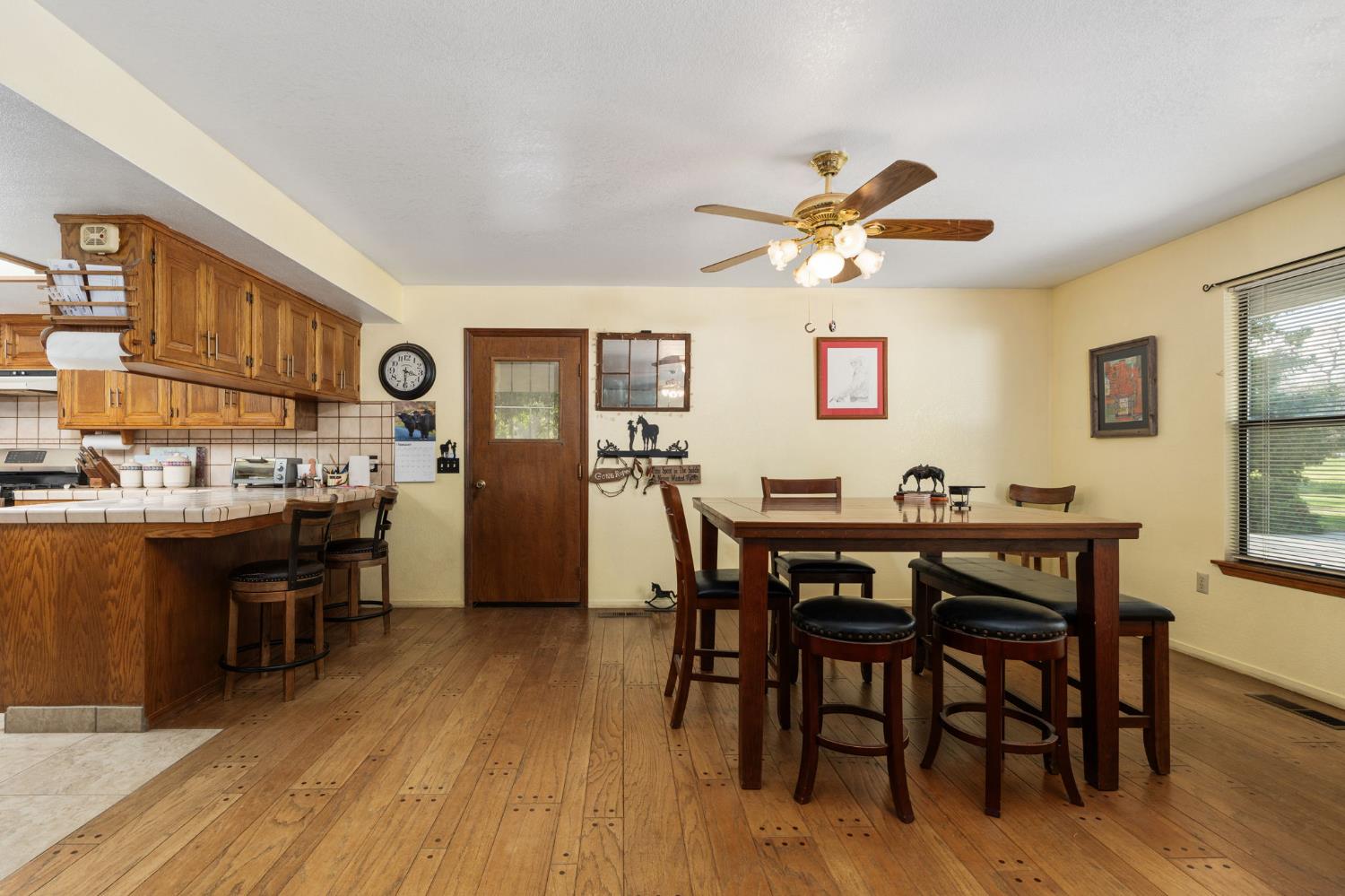 39500 Millwood #C, Woodlake, CA 93286