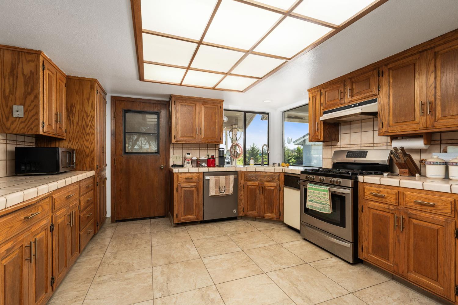 39500 Millwood #C, Woodlake, CA 93286