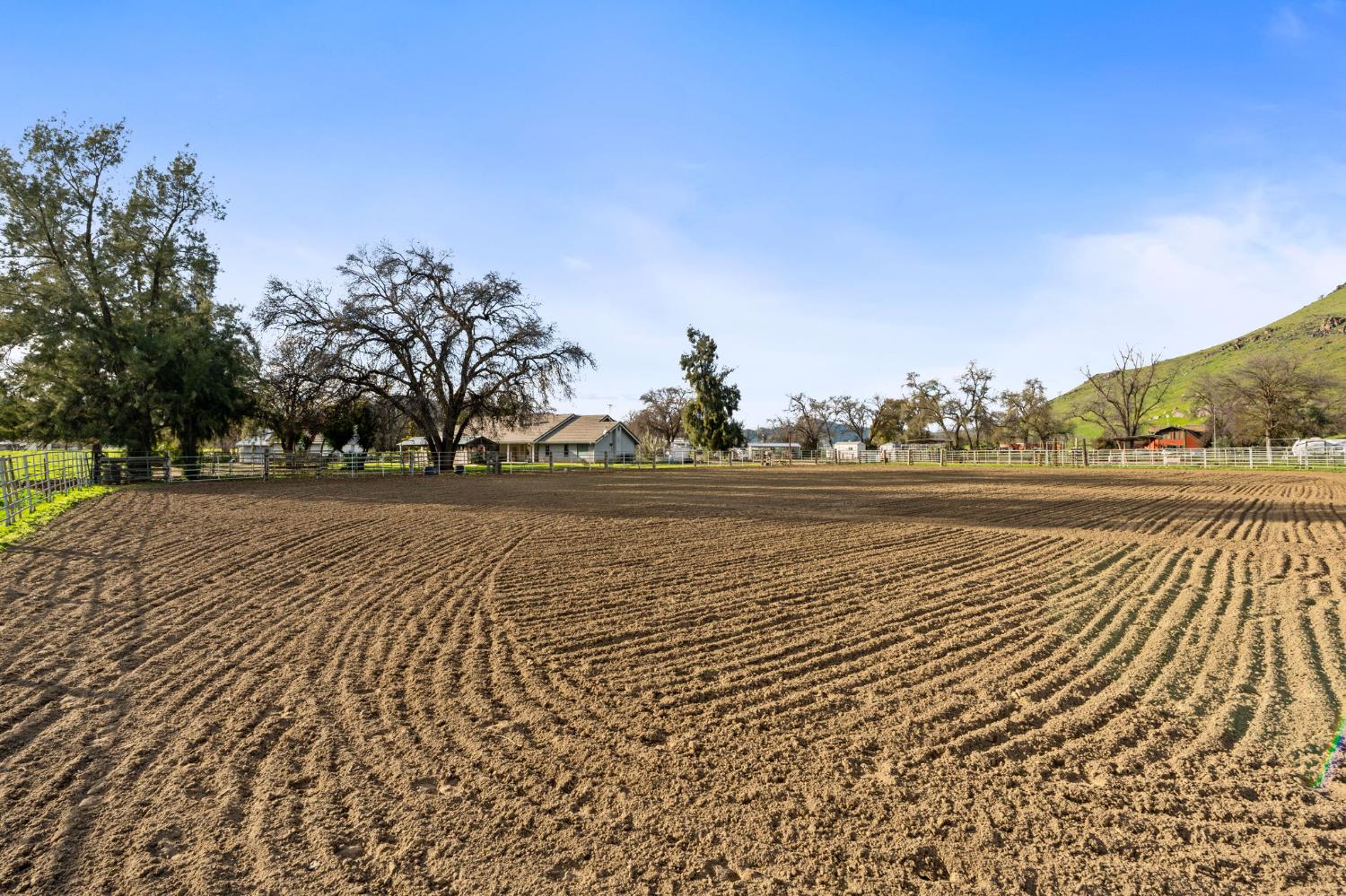 39500 Millwood #C, Woodlake, CA 93286