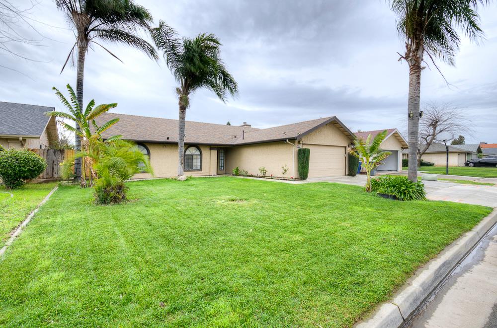 3643 W Robinson Ave, Fresno, CA 93722